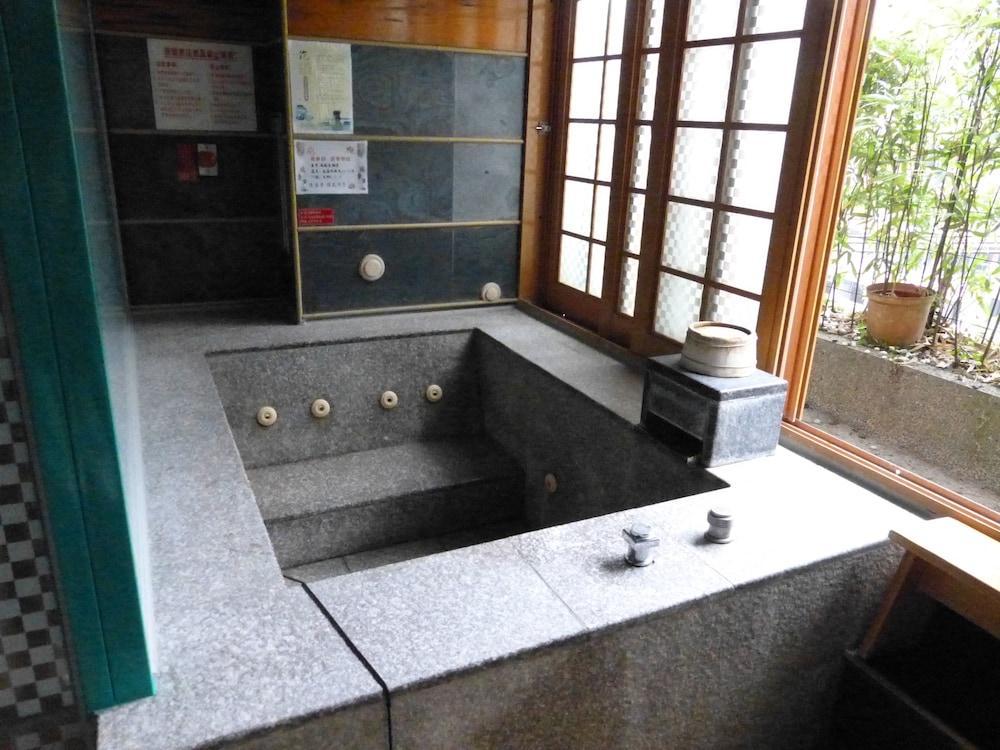 Full Moon Spa Wulai Exterior foto